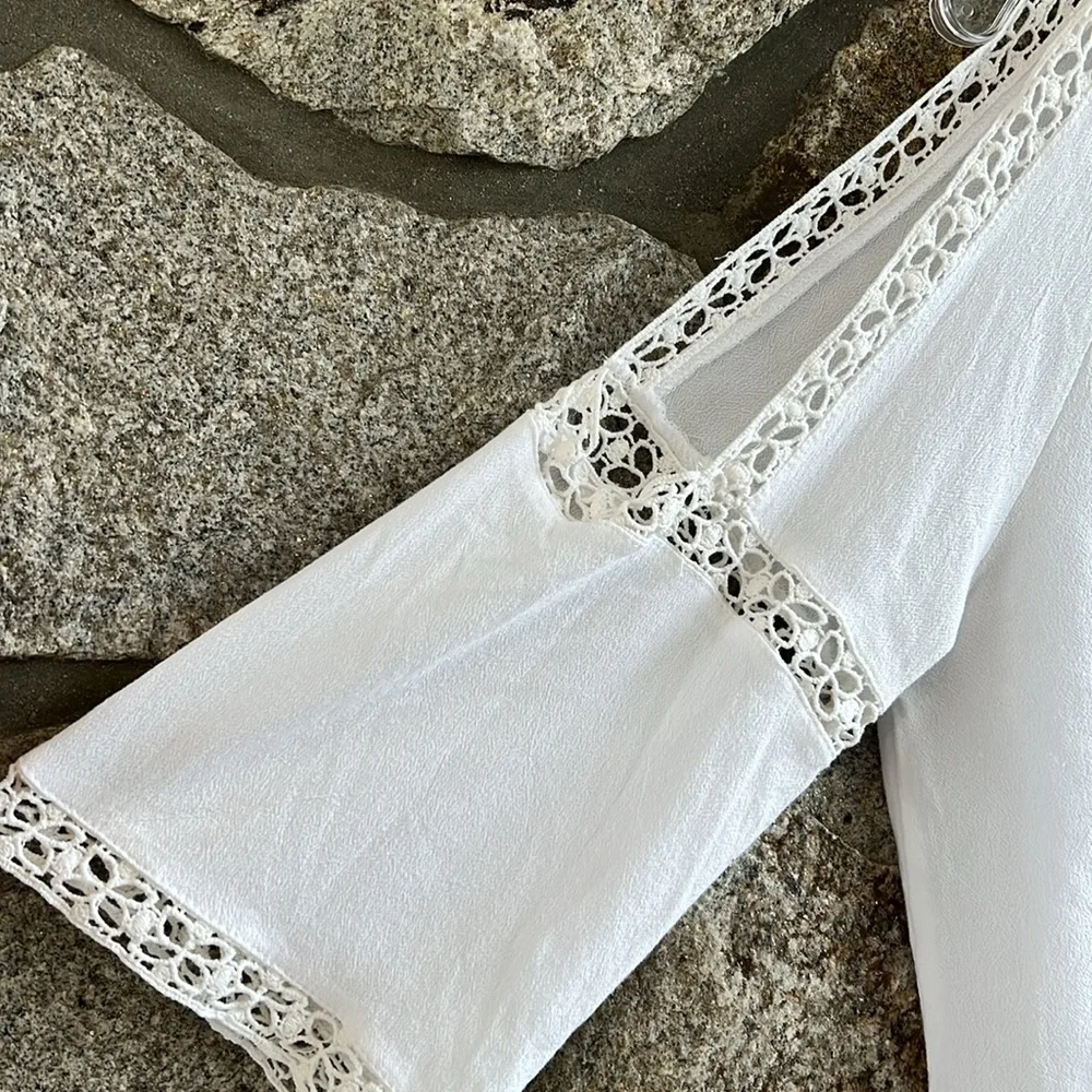 BKEred White Cold Shoulder 3/4 Sleeve Top - Picture 5 of 8